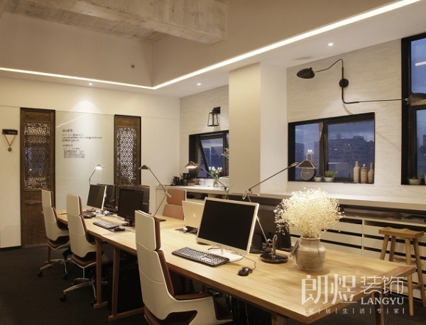 成都辦公室翻新裝修