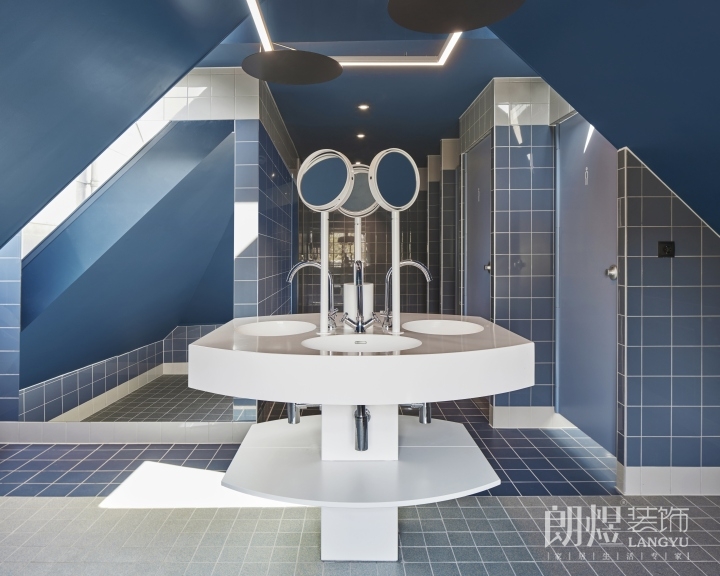 浴室內盥洗臺設計